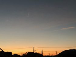 今朝の延岡市～星と朝焼けがキレイでした